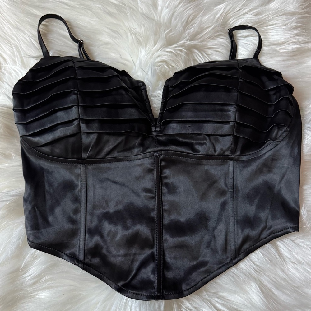 Princess Polly Banksia Crop Top Black Size 8 NWT